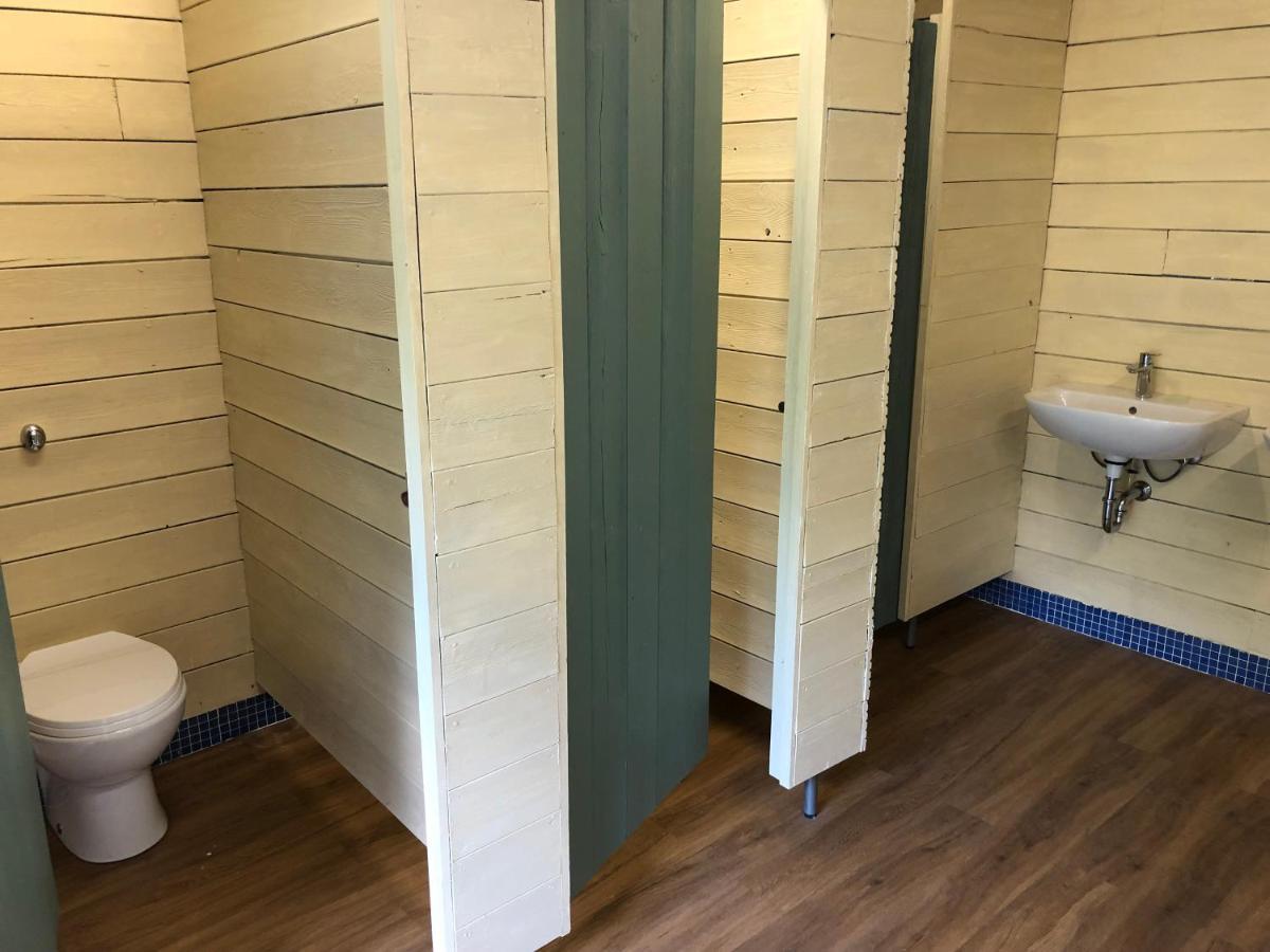 The Kestrel Shepherd Hut, Whitehouse Farm Стоумаркет Екстериор снимка