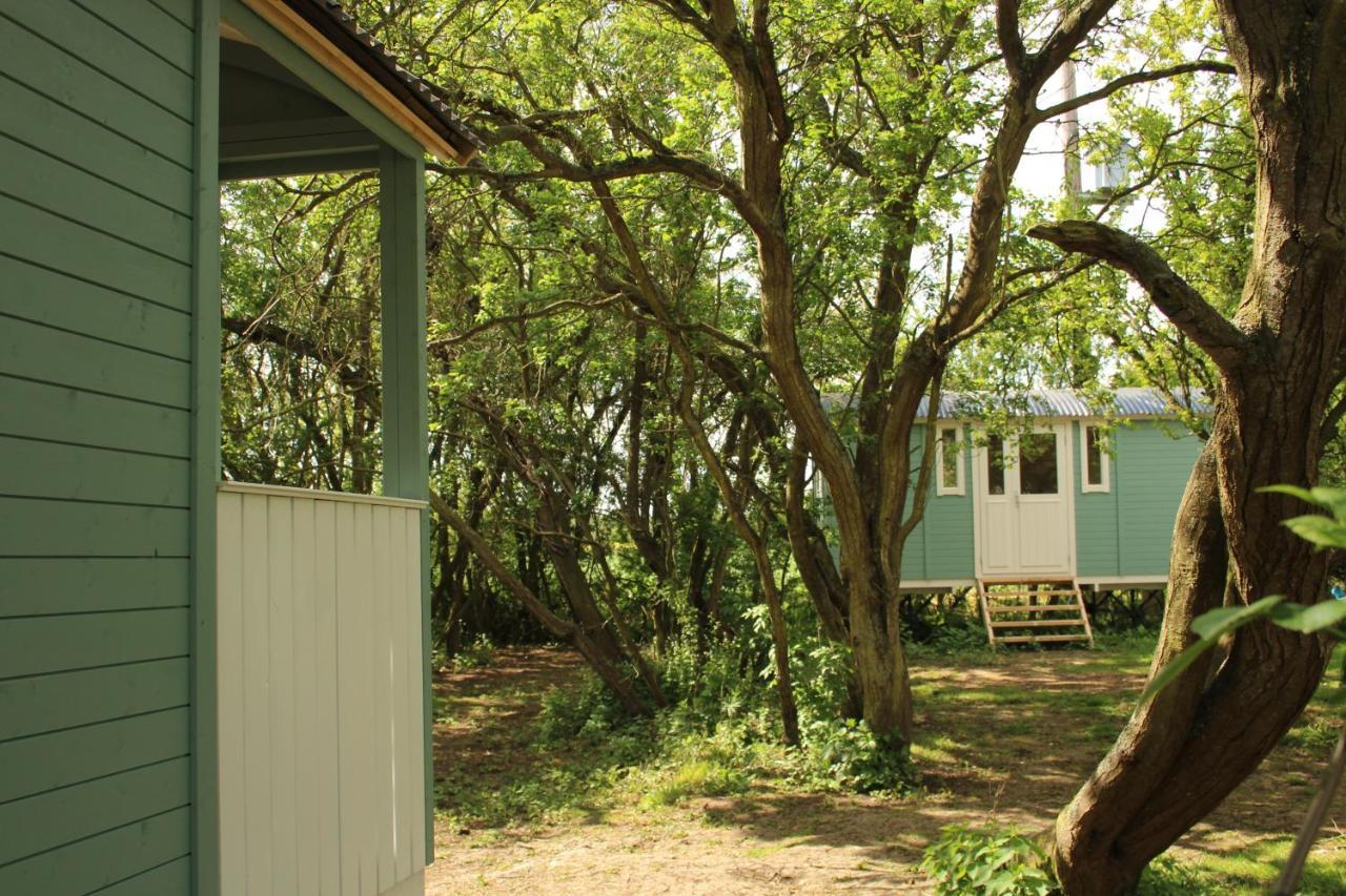 The Kestrel Shepherd Hut, Whitehouse Farm Стоумаркет Екстериор снимка